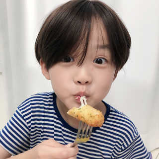 가치식탁 리얼치즈스틱, 리얼크림치즈볼 — 5점을 준 리뷰어가 2020년 8월 올린 사용 사진