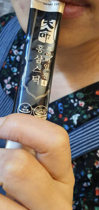 헬스업_천명진프리미엄홍삼스틱_10ml x 30포 — 5점을 준 리뷰어가 2020년 8월 올린 사용 사진