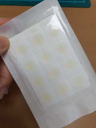 엘라밴드 하이드로 도트 스팟패치 12mm, 10mm — 5점을 준 리뷰어가 2020년 8월 올린 사용 사진