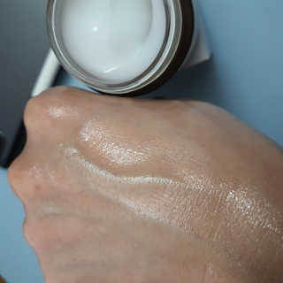La Theorie Hydrating Ingredients | 하이드레이팅 인그레이디언츠 — 5점을 준 리뷰어가 2020년 5월 올린 사용 사진