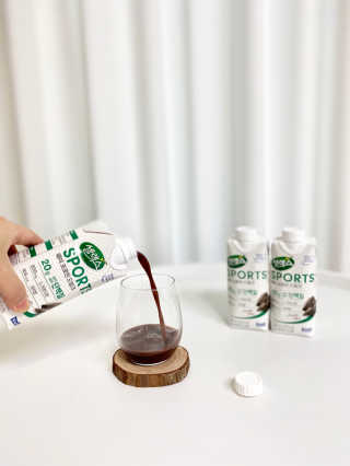 셀렉스스포츠 셀렉스 스포츠 드링크 초콜릿 _ 330ml x 12팩 — 5점을 준 리뷰어가 2020년 11월 올린 사용 사진