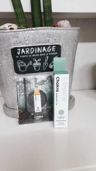무니스튜디오 차크라 아로마 롤온 7종 10ml — 5점을 준 리뷰어가 2020년 5월 올린 사용 사진