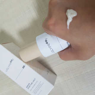 어글리프루프 세럼 스탑디어글리 딥 컨템플레이션 30ml — 5점을 준 리뷰어가 2020년 11월 올린 사용 사진