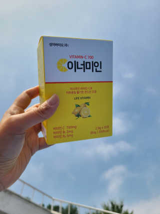 이너미인 VITAMIN-C 700 — 5점을 준 리뷰어가 2020년 8월 올린 사용 사진