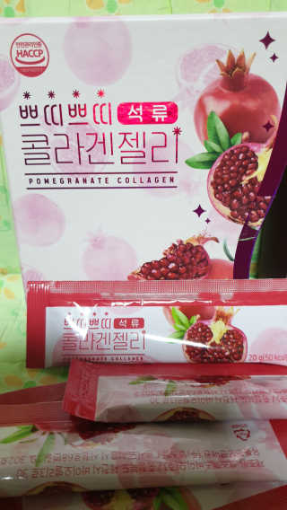 헬스업_쁘띠쁘띠석류콜라겐젤리_20g x 14포 — 4.5점을 준 리뷰어가 2020년 12월 올린 사용 사진
