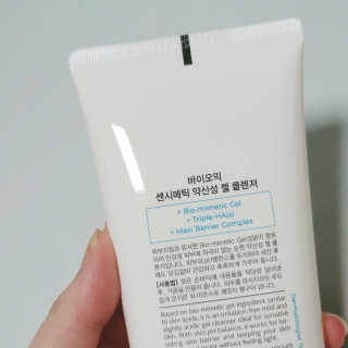 바이오믹 BIOMEEK SENSIMETIC MILD ACID CLEANSER — 5점을 준 리뷰어가 2020년 8월 올린 사용 사진