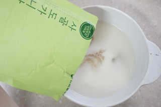 한촌몰 설렁탕집 가마솥 도가니탕 350g x 2팩 — 5점을 준 리뷰어가 2020년 7월 올린 사용 사진