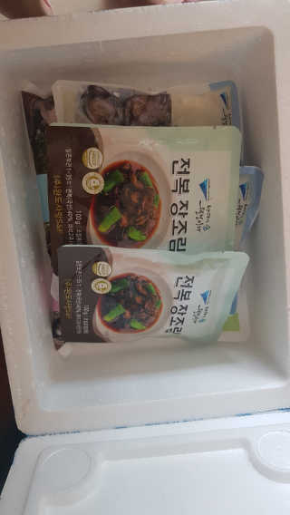 바다는다웰빙이다 완도사랑 전복죽 250g - 2팩 + 전복장조림 2팩 — 4점을 준 리뷰어가 2020년 8월 올린 사용 사진
