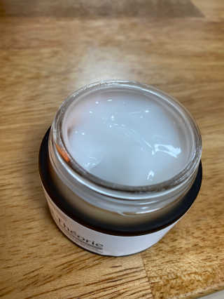 La Theorie Hydrating Ingredients | 하이드레이팅 인그레이디언츠 — 2.5점을 준 리뷰어가 2020년 5월 올린 사용 사진