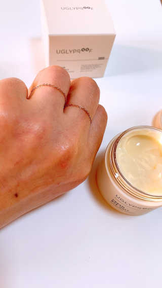 어글리프루프 크림 바이어글리 하이드레이션 샤워 50ml — 5점을 준 리뷰어가 2020년 11월 올린 사용 사진