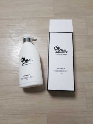 예민한 피부를 위한 코코몰리 All in one 자연유래 샴푸 — 5점을 준 리뷰어가 2020년 11월 올린 사용 사진
