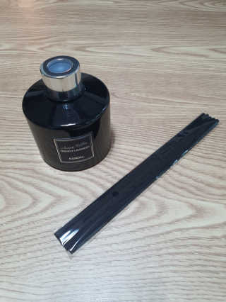 쿤달 퍼퓸 디퓨저 아로마에디션 200ml — 5점을 준 리뷰어가 2020년 10월 올린 사용 사진