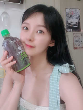칸타타 콘트베이스 칸타타 콘트라베이스 TEA 보리/그린티 500ml — 5점을 준 리뷰어가 2020년 8월 올린 사용 사진
