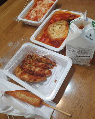 죠스떡볶이 [죠스푸드] 짜빠떡볶이+떡또그+범벅만두 신메뉴 3종 — 4점을 준 리뷰어가 2020년 4월 올린 사용 사진