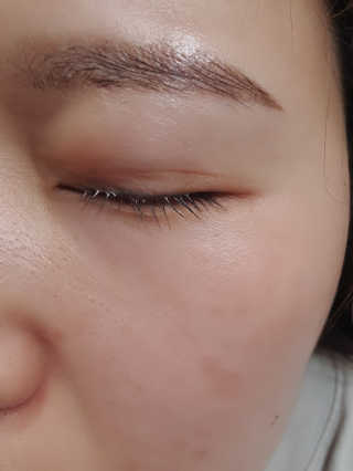 파워아이래쉬 인텐시브 세럼 스트롱 속눈썹영양제 — 2점을 준 리뷰어가 2020년 7월 올린 사용 사진