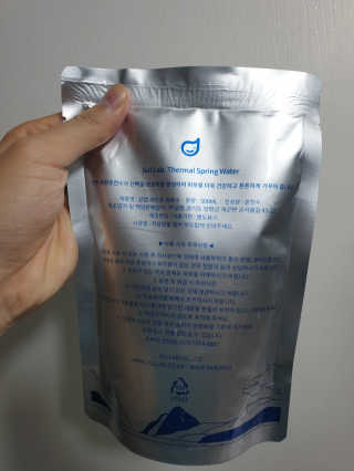 [설랩] 클렌징워터 세안수 500ml x 6팩 — 5점을 준 리뷰어가 2020년 8월 올린 사용 사진