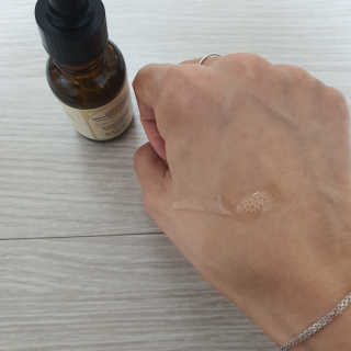 [스킨큐어] 산다화 비타민C 화이트닝 에센스 30ml — 4점을 준 리뷰어가 2020년 4월 올린 사용 사진