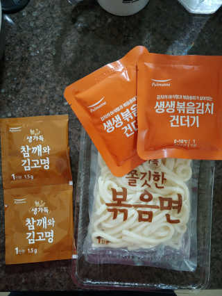 [풀무원] 지금껏 보지 못한 큰건더기 한그릇 면세트 — 5점을 준 리뷰어가 2020년 5월 올린 사용 사진