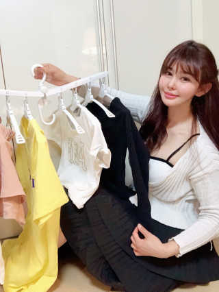 바네스데코 다용도 회전 접이식 옷걸이 매직행거 화이트 — 5점을 준 리뷰어가 2020년 6월 올린 사용 사진