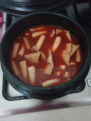 [심플리쿡]창화당떡볶이+모둠만두, 쫄면+굴림만두 SET — 5점을 준 리뷰어가 2020년 9월 올린 사용 사진