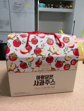 [가든농장]아람담은 사과주스 [가든농장] 아람담은 사과주스 120ml x 15포 — 5점을 준 리뷰어가 2020년 5월 올린 사용 사진