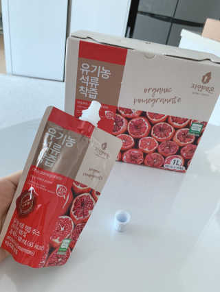자연에온 유기농 석류 착즙 100mL 10개입 2BOX — 4점을 준 리뷰어가 2020년 11월 올린 사용 사진