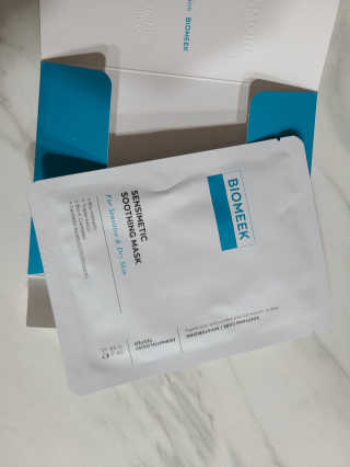 바이오믹 BIOMEEK SENSIMETIC SOOTHING MASK.S — 4점을 준 리뷰어가 2020년 7월 올린 사용 사진