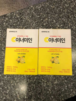 이너미인 VITAMIN-C 700 — 5점을 준 리뷰어가 2020년 8월 올린 사용 사진