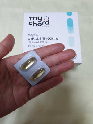 JW중외제약 마이코드 알티지 오메가3 1000 mg — 4점을 준 리뷰어가 2020년 7월 올린 사용 사진