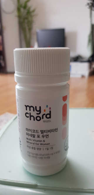 JW중외제약 마이코드 멀티비타민미네랄 포 우먼 — 5점을 준 리뷰어가 2020년 8월 올린 사용 사진
