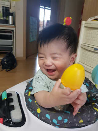 유비맘 PPSU 젖병 노꼭지_260ml_컬러 랜덤 발송 — 5점을 준 리뷰어가 2020년 7월 올린 사용 사진