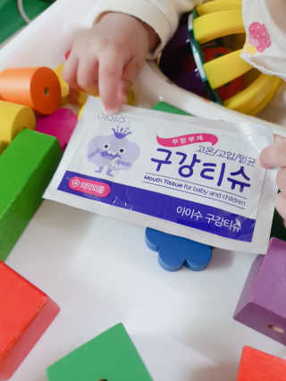 100도 이상에서 삶아 멸균 안심 아이수 구강 티슈 — 5점을 준 리뷰어가 2020년 11월 올린 사용 사진