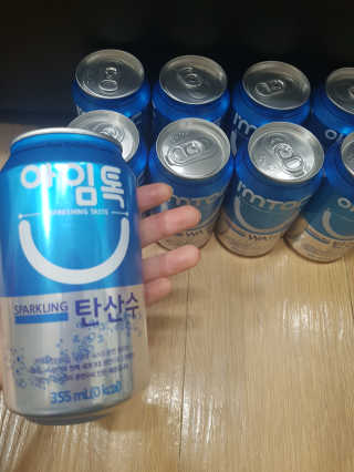일화 아임톡 탄산수 355mlX24캔 + 보냉팩 증정이벤트 — 4점을 준 리뷰어가 2020년 4월 올린 사용 사진