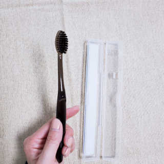the naked object 디블랙팩치약 디블랙칫솔 세트 — 4점을 준 리뷰어가 2020년 4월 올린 사용 사진
