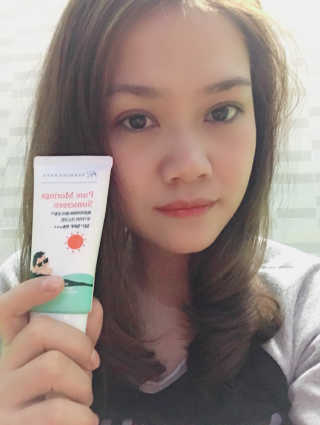 fermierpapa 모 링가 무기질 차 에센스 자외선 차단제 SPF50 + PA +++ 50g — 5점을 준 리뷰어가 2021년 1월 올린 사용 사진
