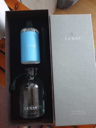 레나스 프리미엄 아로마 디퓨저 200ml  [1SET] — 3점을 준 리뷰어가 2020년 7월 올린 사용 사진