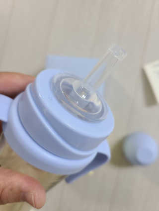 유비맘 샘방지 PPSU 빨대컵_컬러 랜덤 발송 — 5점을 준 리뷰어가 2020년 9월 올린 사용 사진