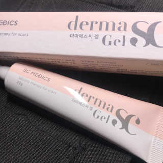 derma SC-Gel 더마에스씨 겔 20g — 3.5점을 준 리뷰어가 2020년 4월 올린 사용 사진