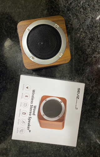 SEVIZ MINI10W 레트로 블루투스 스피커 — 5점을 준 리뷰어가 2020년 9월 올린 사용 사진