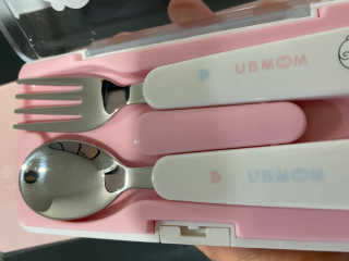유비맘 스푼포크 케이스 세트 1+1 _컬러랜덤 발송 — 5점을 준 리뷰어가 2020년 10월 올린 사용 사진