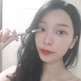 닥터존스킨 눈썹자라 — 5점을 준 리뷰어가 2020년 8월 올린 사용 사진