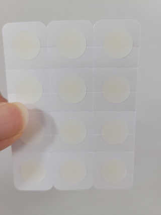 엘라밴드 하이드로 도트 스팟패치 12mm, 10mm — 5점을 준 리뷰어가 2020년 9월 올린 사용 사진