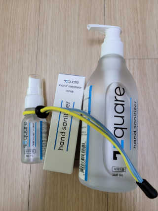 온가족 위생습관, 72스퀘어 손소독제 300ml+30mlx2 구성 — 5점을 준 리뷰어가 2020년 10월 올린 사용 사진