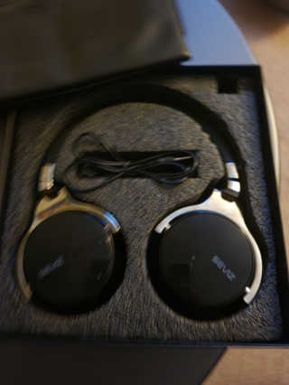 SEVIZ Bluetooth Headphones 10 3color — 5점을 준 리뷰어가 2020년 9월 올린 사용 사진