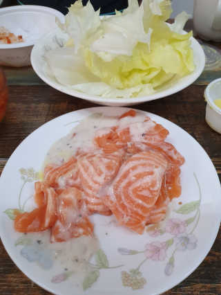 동원산업 항공직송 동원생연어_400g — 5점을 준 리뷰어가 2020년 5월 올린 사용 사진