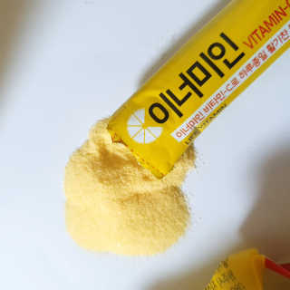 이너미인 VITAMIN-C 700 — 5점을 준 리뷰어가 2020년 9월 올린 사용 사진