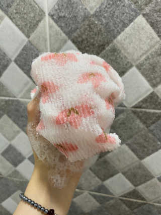 멈칫 멜팅 바디로션,  약산성 바디워시 택 1 — 3.5점을 준 리뷰어가 2020년 7월 올린 사용 사진
