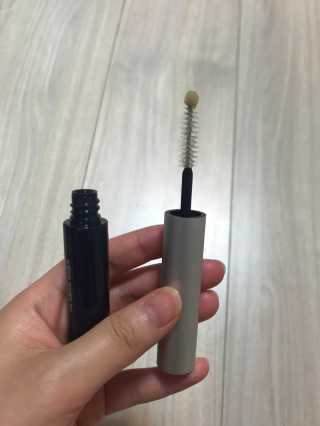 닥터존스킨 눈썹자라 — 4점을 준 리뷰어가 2020년 8월 올린 사용 사진