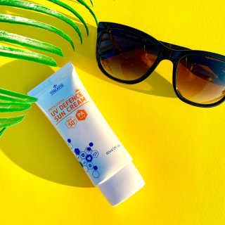 트리티스 US [TREATIS] UV Defence Sun Cream PA+++ / SPF50+ — 5점을 준 리뷰어가 2020년 10월 올린 사용 사진