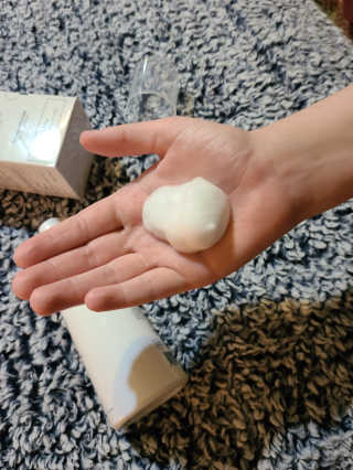 트리티스 [TREATIS] Bubble Foam Cleanser 200ml — 5점을 준 리뷰어가 2020년 10월 올린 사용 사진